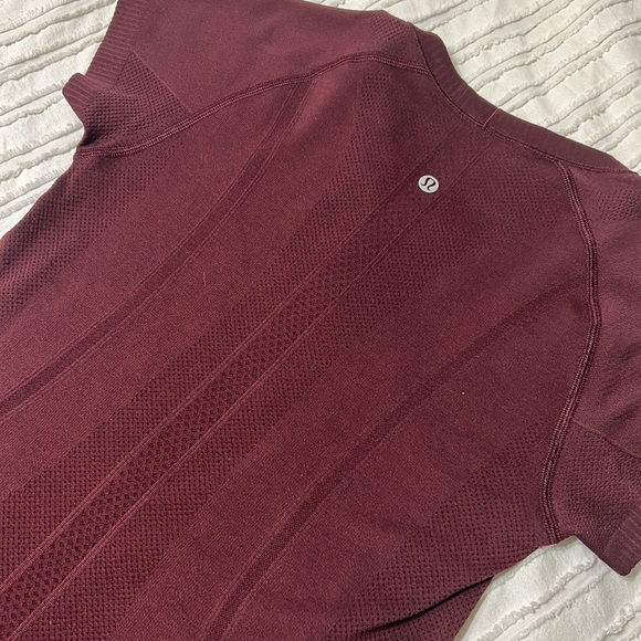 Lululemon Old Style Swiftly Short Sleeve - Picture 2 of 4